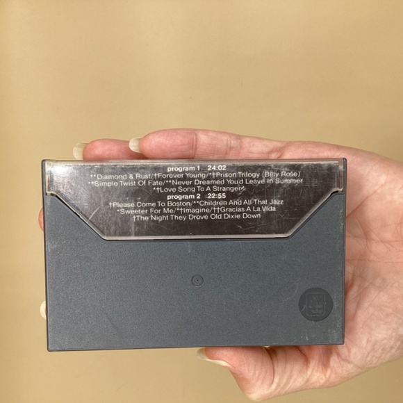 The Best of Joan Baez cassette - Picture 3 of 4